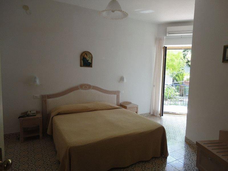 Hotel Candia Casamicciola Terme Bagian luar foto
