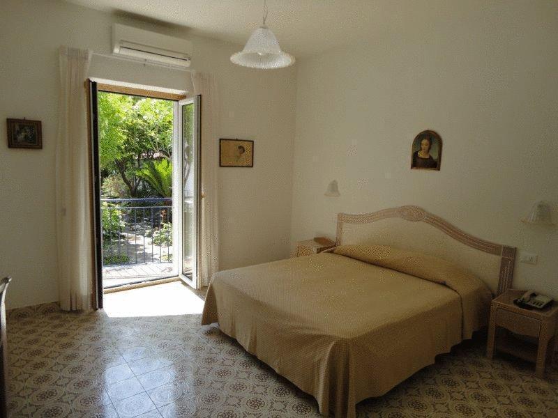 Hotel Candia Casamicciola Terme Bagian luar foto