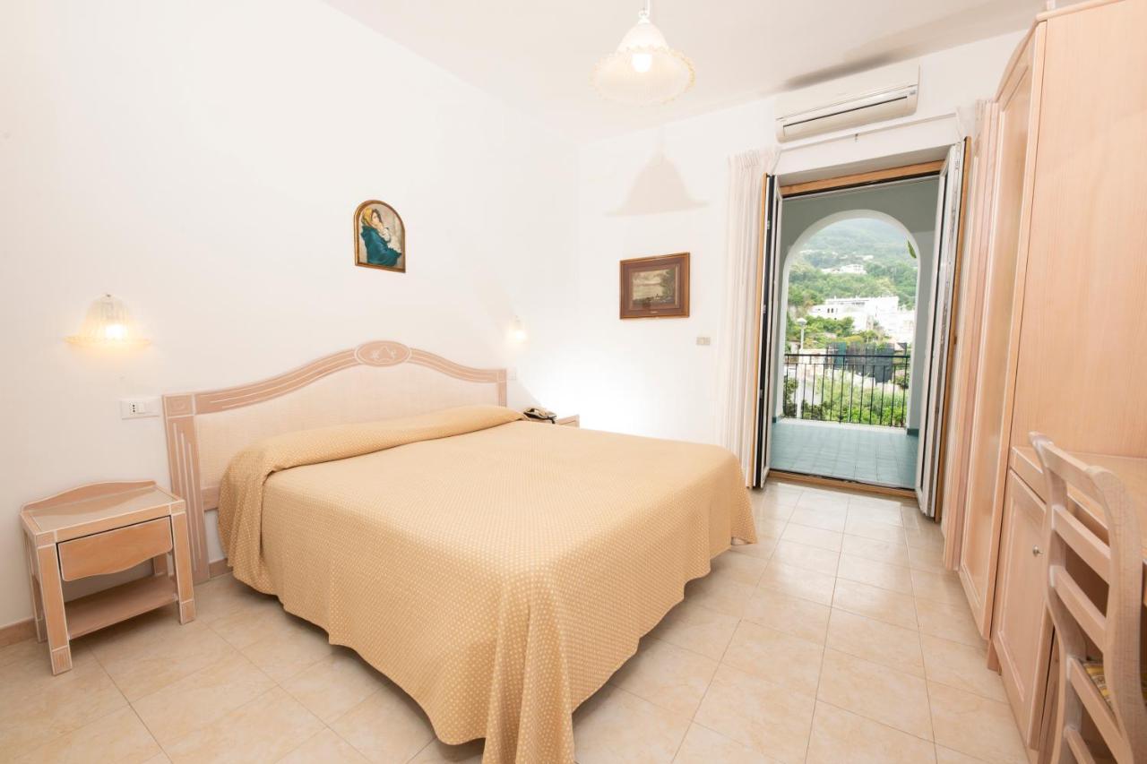 Hotel Candia Casamicciola Terme Bagian luar foto