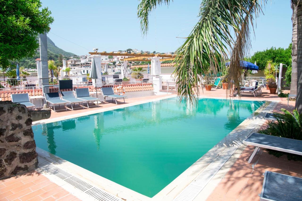 Hotel Candia Casamicciola Terme Bagian luar foto