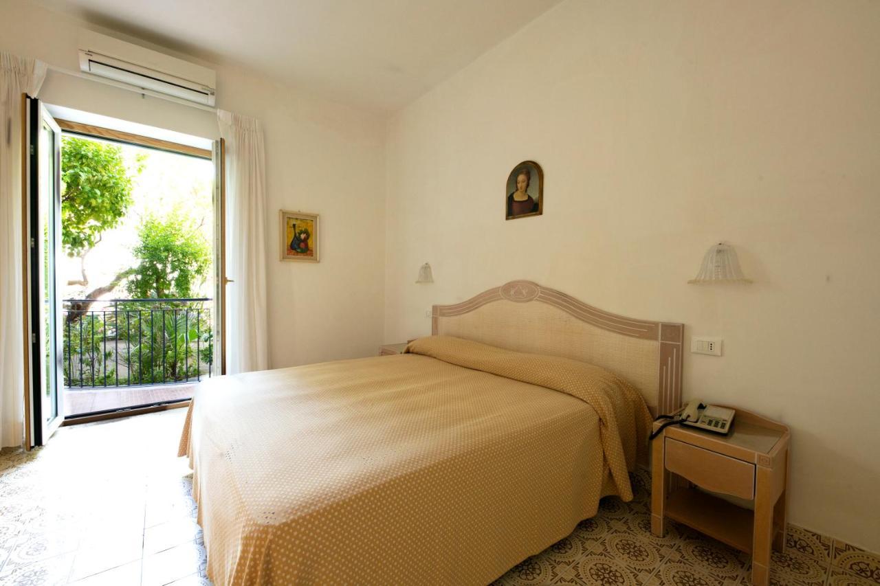 Hotel Candia Casamicciola Terme Bagian luar foto